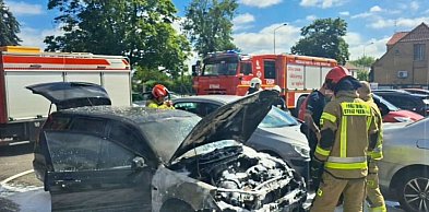 Niebezpieczna seria pożarów samochodów w powiecie