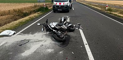 Zderzenie motocykla z autem w Miłosławiu. Jedna osoba została ranna