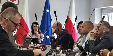 Płatne parkowanie w centrum Miłosławia bez konsultacji. Opozycja oburzona-39348