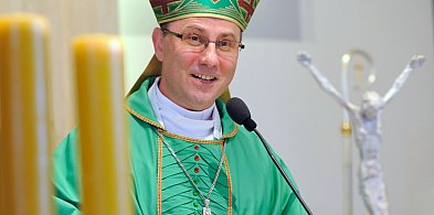 ,,Pieśni chwalące Boga powinny być wykonywane w świątyni"-39887