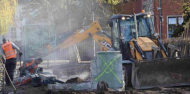 Szalet miejski wyburzony. Tutaj karierę zaczynał burmistrz Wrześni-40172