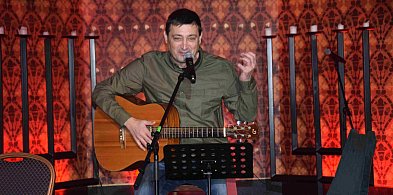 „Dziadek z Wehrmachtu” porwał miłosławską publiczność [FOTO]