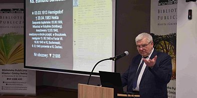 Pamięć o ks. Edmundzie Bartosiaku. Tłumy na spotkaniu w Nekli [FOTO]