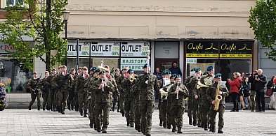 Przysięga żołnierzy 12 WBOT na rynku we Wrześni [WIDEO]