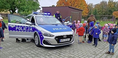 Wizyta mundurowych w przedszkolu w Kołaczkowie-39768
