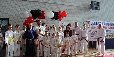 Grad medali wrzesińskich karateków w ogólnopolskim turnieju-39828