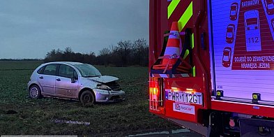 Zderzenie pojazdów. Jedna osoba w szpitalu-40989