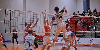 Lider nadal za mocny dla siatkarzy Krishome-41443