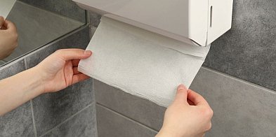 Ręczniki papierowe do łazienki