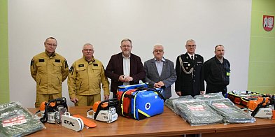 Strażacy z Czerniejewa i Żydowa otrzymali sprzęt