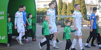 Victoria opuszcza strefę spadkową