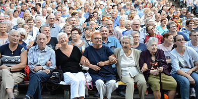 Plenerowa scena dla śląskich szlagierów