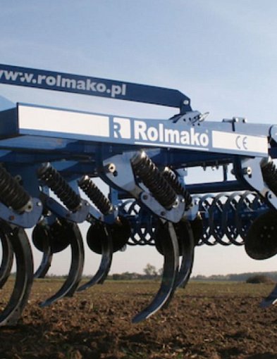 Przewodnik zakupowy – kluczowe maszyny rolnicze dla początkującego rolnika