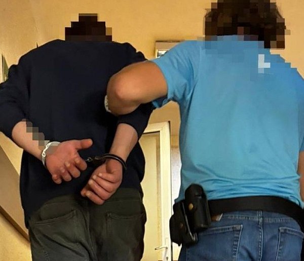 REGION: Kradzież samochodu i szybkie zatrzymanie sprawców-38992