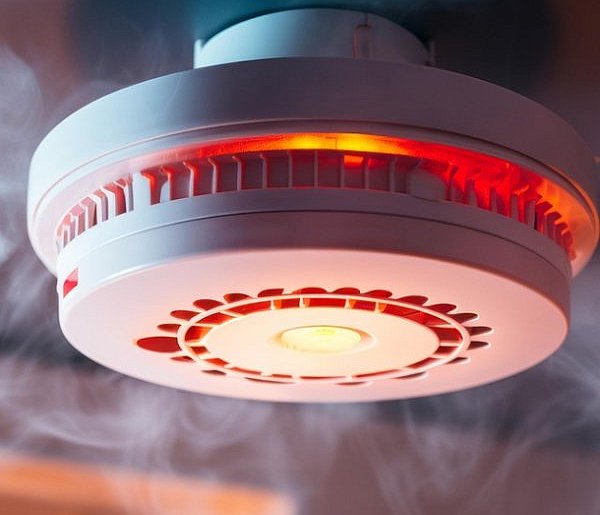 Rewolucja w przepisach pożarowych. Nowe obowiązki dla właścicieli domów i firm-39914