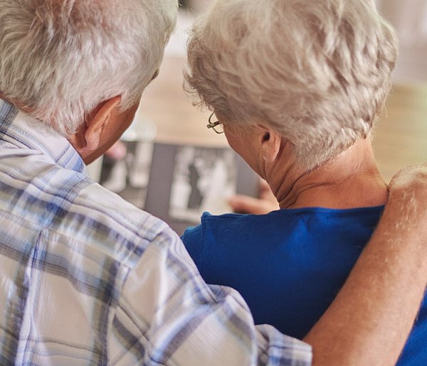 Seniorzy mają powód do radości. Projekt „Godna emerytura” trafił do Sejmu-40040