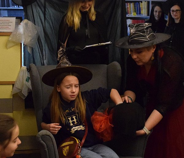 Wieczór w Hogwarcie. Września czyta z magią-40154