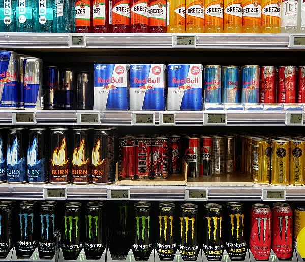 Popularne napoje pójdą ostro w górę. Rząd szykuje podwyżkę VAT-40785