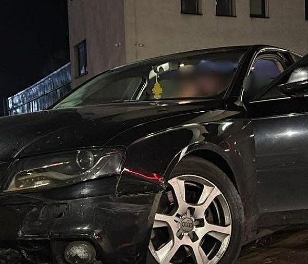 REGION: Wjechał na rondo, porzucił auto i uciekł-41001