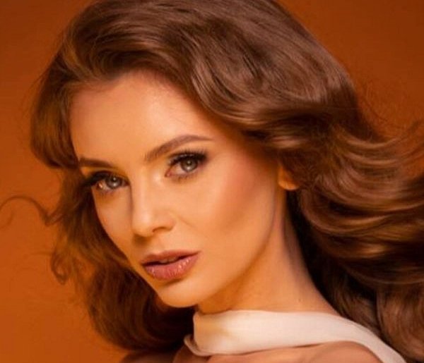 Szczypta świątecznej magii od Kasandry Zawal-41010