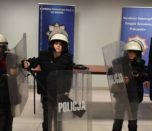 Komenda policji otworzyła się dla zwycięzców licytacji WOŚP [FOTO]-41052