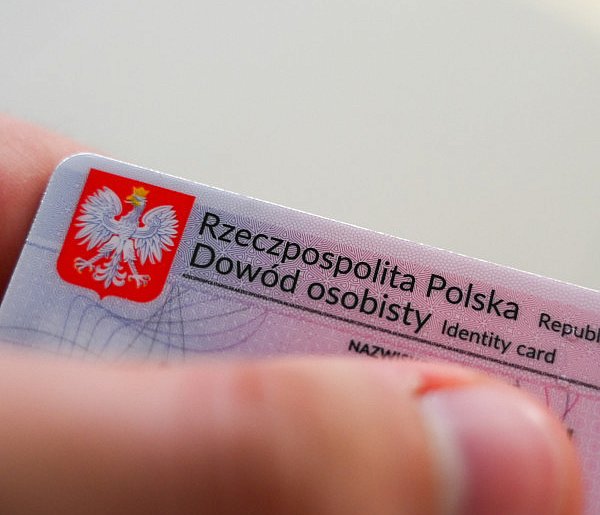 Nie musisz już biec do fotografa. Zdjęcie do dokumentów zrobisz w domu-41081