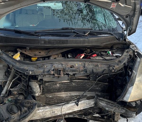 Stracił kontrolę i wjechał w płot [FOTO]-41392