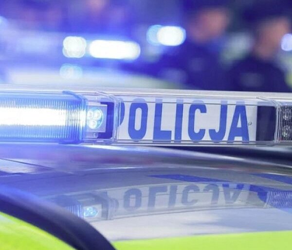 REGION: 33-latek zginął po uderzeniu w drzewo