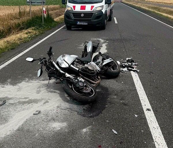 Zderzenie motocykla z autem w Miłosławiu. Jedna osoba została ranna