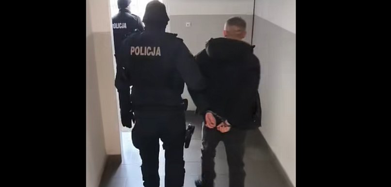 Odgryzł mężczyźnie ucho. 46-latek tymczasowo aresztowany
