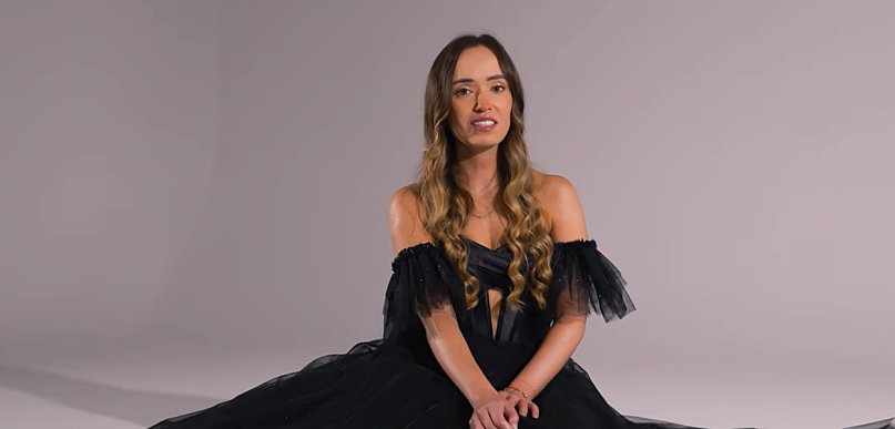 „Tak trudno pogodzić się” – osobisty utwór Karoliny Dziurdziewskiej