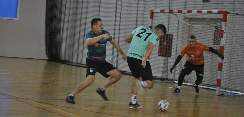 Halowa liga LZS bliska finiszu