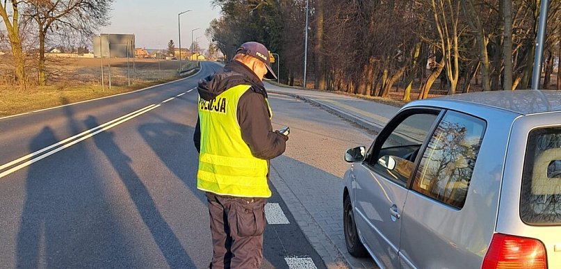 Nietrzeźwi kierowcy podczas porannych kontroli
