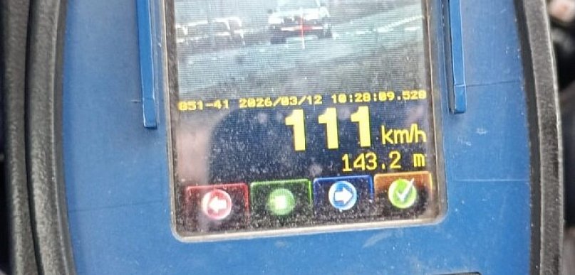 Za szybka jazda poza terenem zabudowanym. Policja zatrzymała prawa jazdy