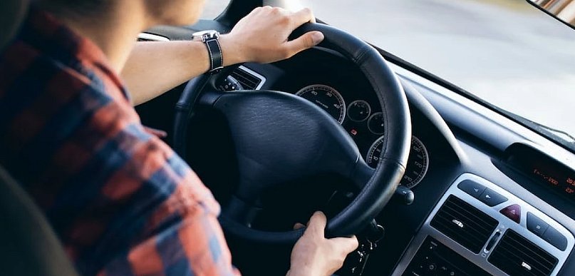 Auto części do nowoczesnych aut – gdzie szukać