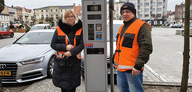 Płatne parkowanie we Wrześni: mniej biletów, więcej płatności mobilnych