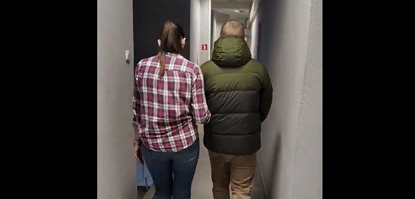 Ukradł kartę i płacił zbliżeniowo. 32-latek z zarzutami