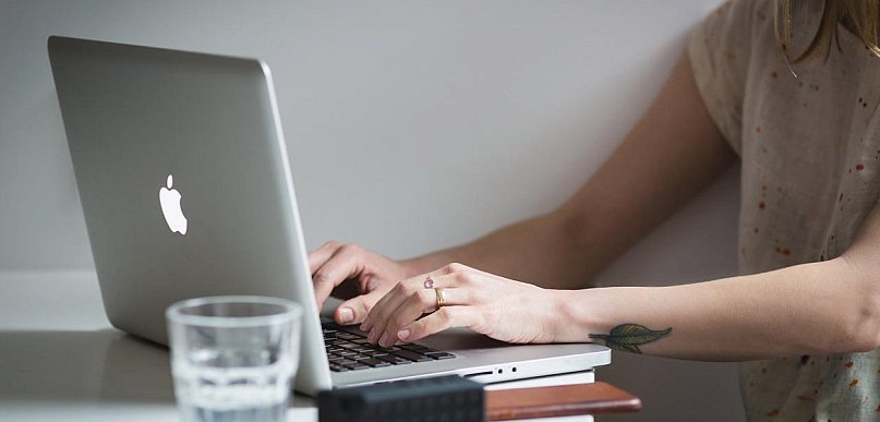 Jak przeprowadzić audyt kosztów w firmie i gdzie najczęściej uciekają pieniądze