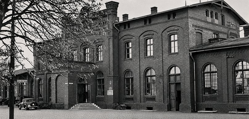 Koniec z tynkiem z PRL-u. Tak zmieni się dworzec PKP we Wrześni