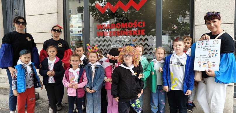 Przedszkolaki przypominają, jak wiele znaczy uśmiech  [FOTO/WIDEO]