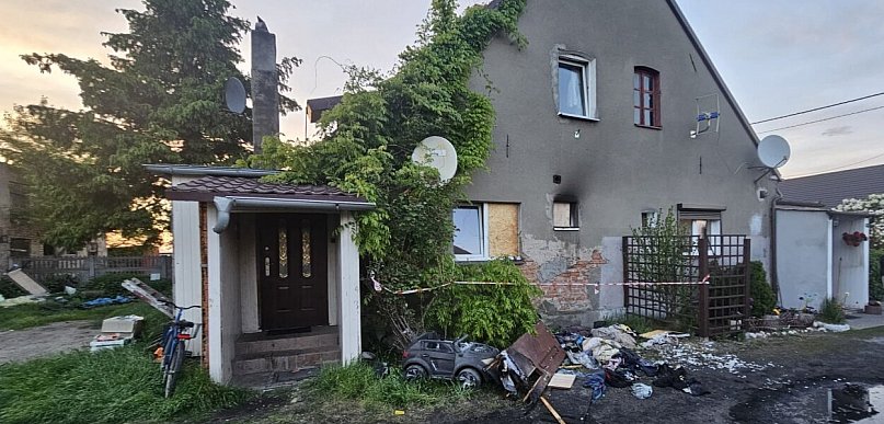 Czworo dzieci w szpitalu po wieczornym pożarze w Chociczy Wielkiej