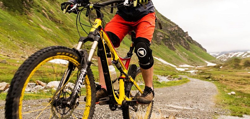 Hardtail czy MTB full – czym różnią się te rowery?