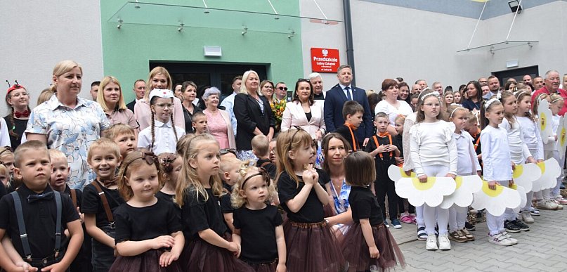 Wydali miliony w Sokolnikach. Efekt zwala z nóg! [FOTO]