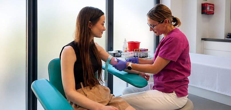 Wakacyjna promocja w punkcie pobrań laboratoryjnych Optiviamed Września