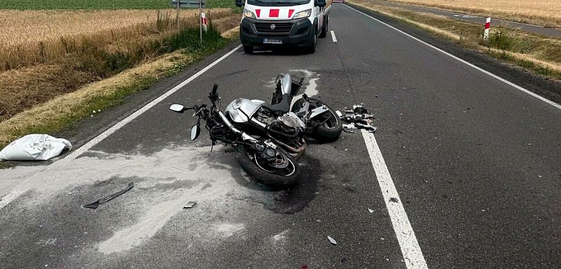 Zderzenie motocykla z autem w Miłosławiu. Jedna osoba została ranna