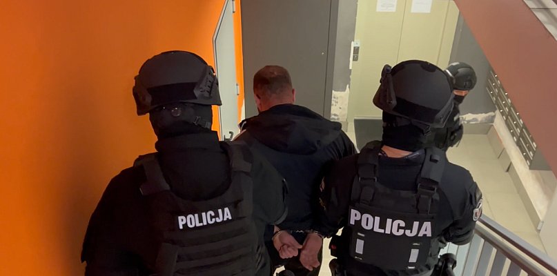 Krwawa bójka przed siłownią we Wrześni - 40211