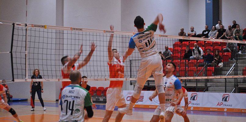 Lider nadal za mocny dla siatkarzy Krishome - 41443