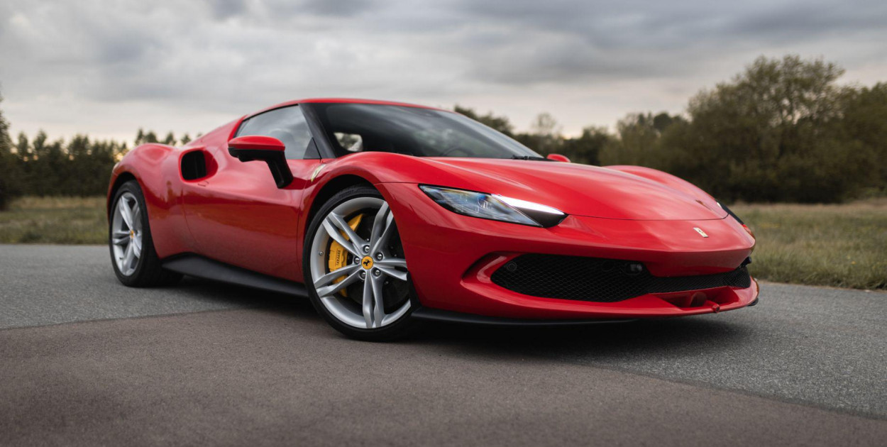 Poczuj przypływ adrenaliny – sportowe auta na wyciągnięcie ręki