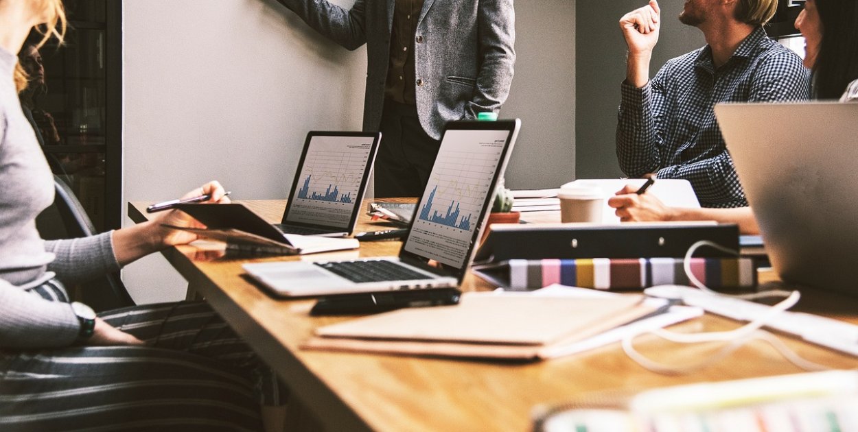 Sprzedaż firmy Poznań - strategiczna decyzja biznesowa wymagająca profesjonalnego