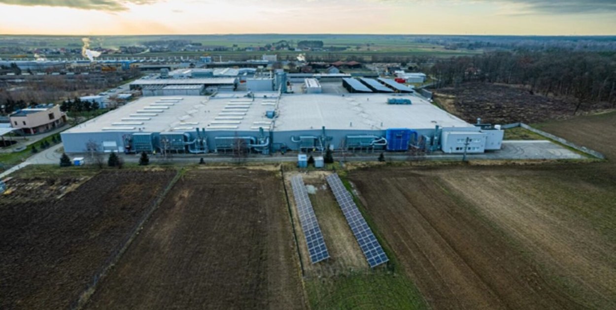 Zamknięcie Tarkett w Orzechowie. Pracownicy szkolą się na operatorów CNC